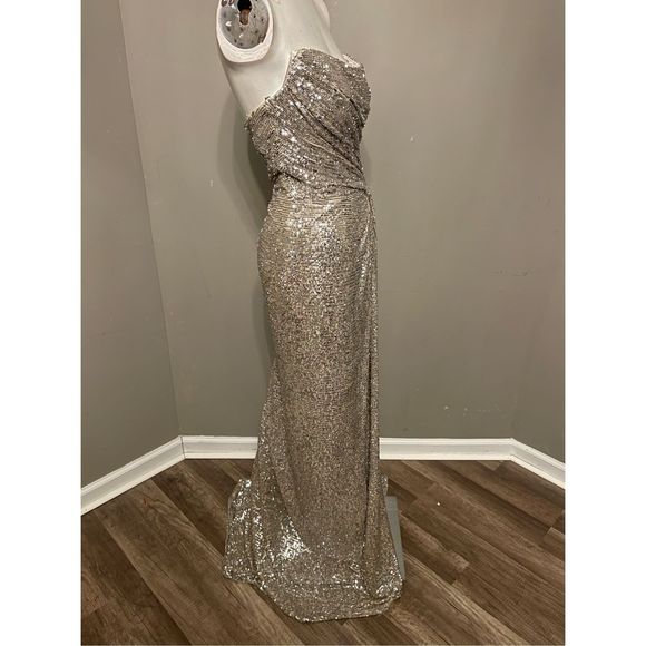 Monique Lhuillier Strapless Sequin-Embellished Draped Gown - Picture 5 of 8